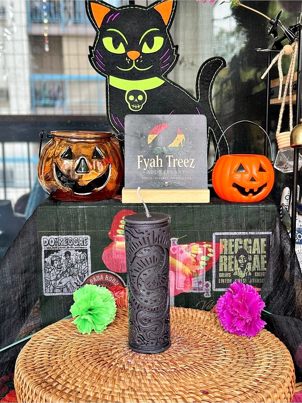 Serpent Pillar Candle – Black